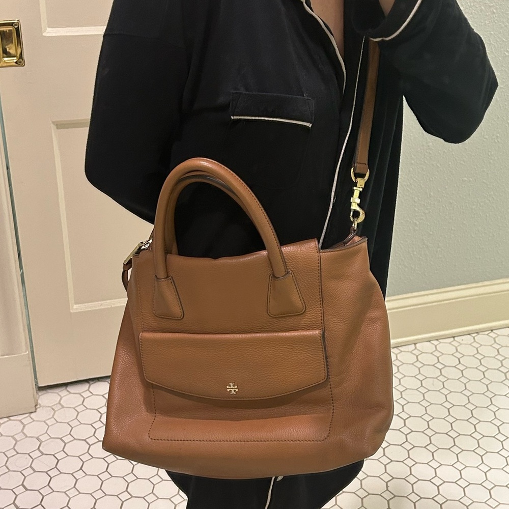 Tory Burch Tote & Crossbody Royal Tan